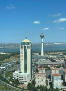 كود 764 اسطنبول بيلكدوزو  برج اسطنبول الدائري مكتب بمساحة 131 متر مربع ...