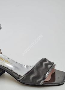 شركة بلو سكاي لتجارة كل ما يتعلق بالألبسة النسائية والرجالية ...