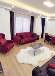 شركة لولو اسطنبول تورز تقدم شقة أنيقة للايجار السياحي   بناء فندقي ...