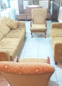 طقم غرفة جلوس مستعمل للبيع للتواصل 905397412349   