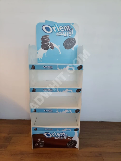 Gıda ve tüketim ürünlerinin teşhir standlar