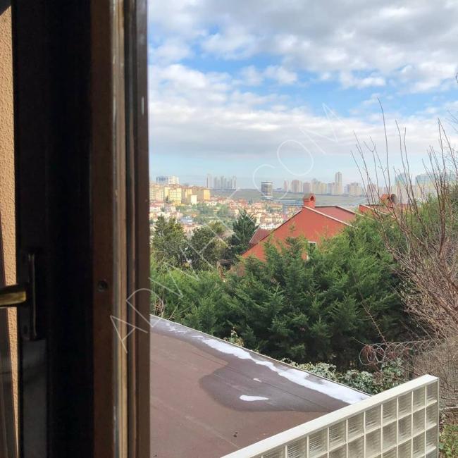 İstanbul bahçeşehir bölgesinde aylık olarak lüks villa