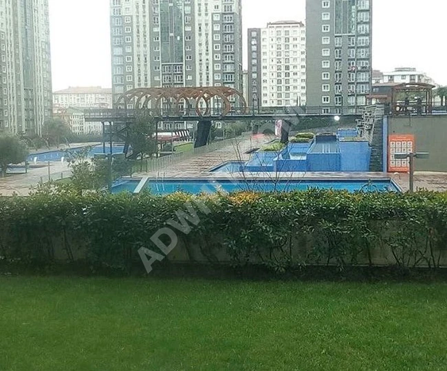 İstanbul'da toplu konut içinde 2+1 aylık kiralık daire