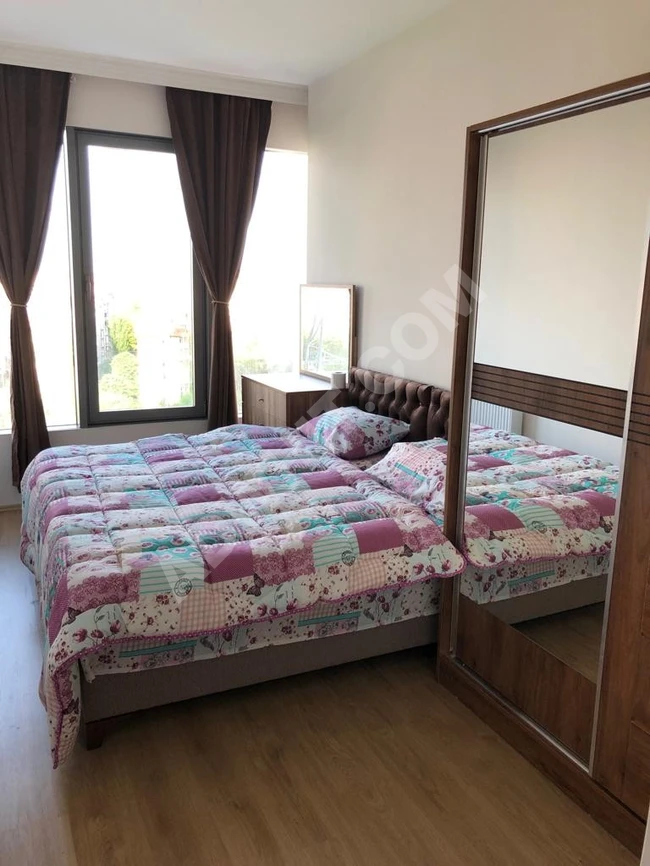 Lüks bir konut proje içinde yüzme havuz ile bahçeler içeren 2+1 kiralık lüks daire 