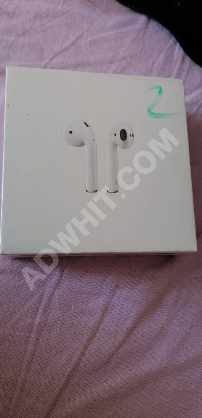 سماعات AirPods 2 للأيفون