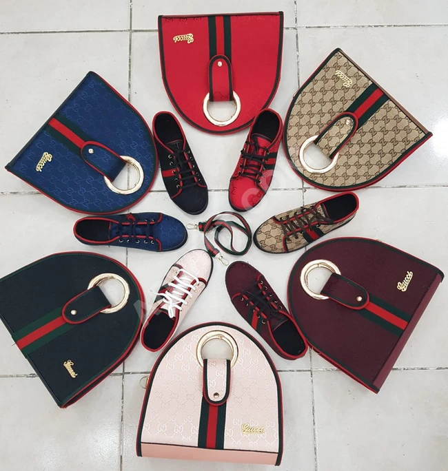 شنطه. نسائيه مع حذاء. بجميع الالوان. واخفض الاسعار