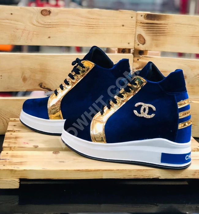 شناط يد مع بوط ماركه 