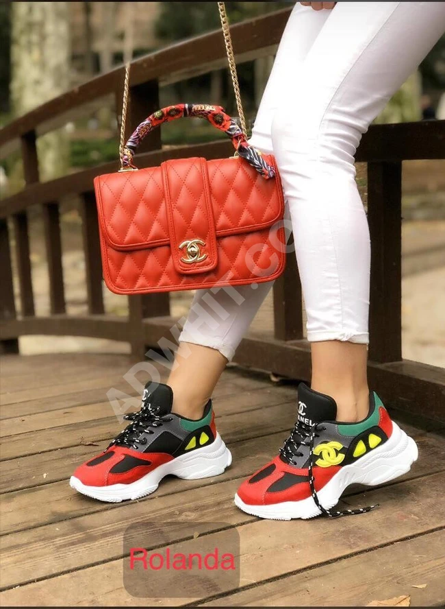 شناط يد مع بوط سبور ويوجود جميع المديلا وسعار حاصه لصحاب الكميات