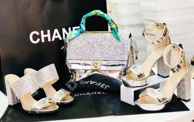 شنطه بشكلها المميز وسعرها  المنافس 