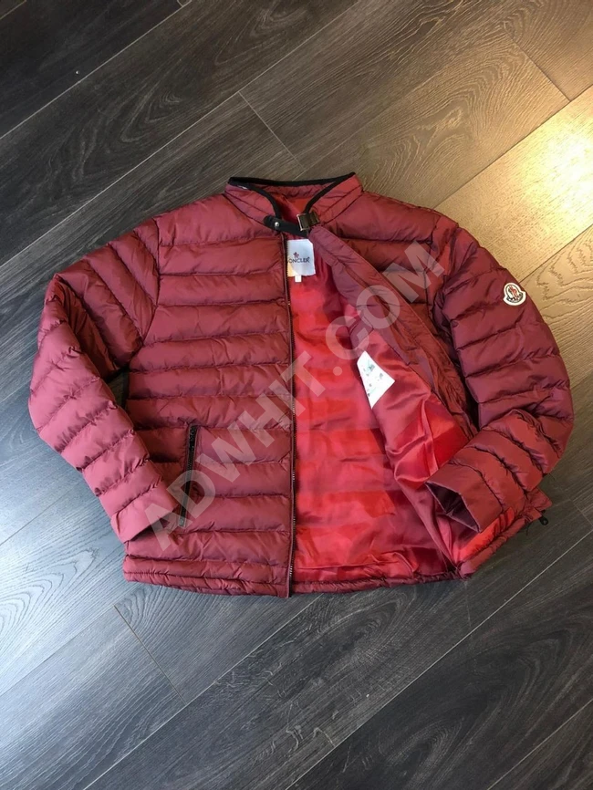 جاكيت سبور نوعيه نخب اول يوجد شحن الى جميع انحاء العالم 