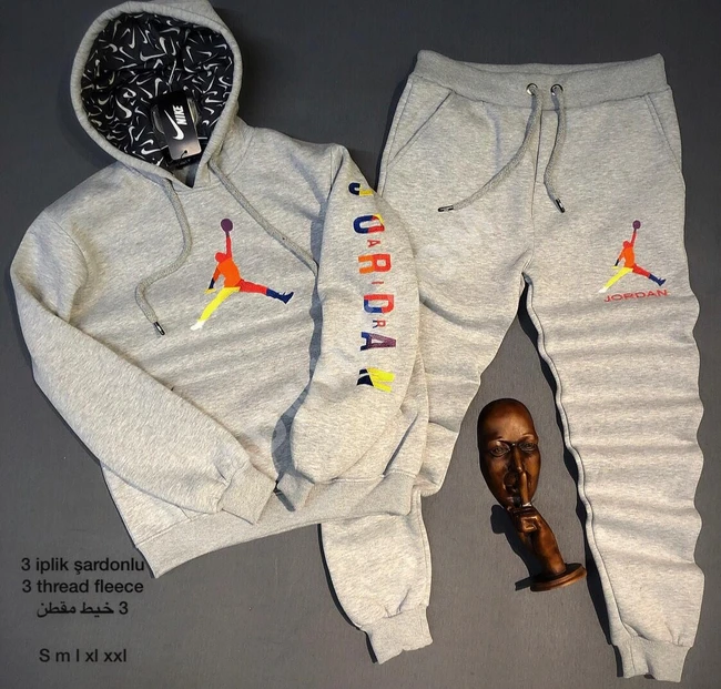 بيجامه رجاليه  بجميع الاللوان  وبسعر  مغري