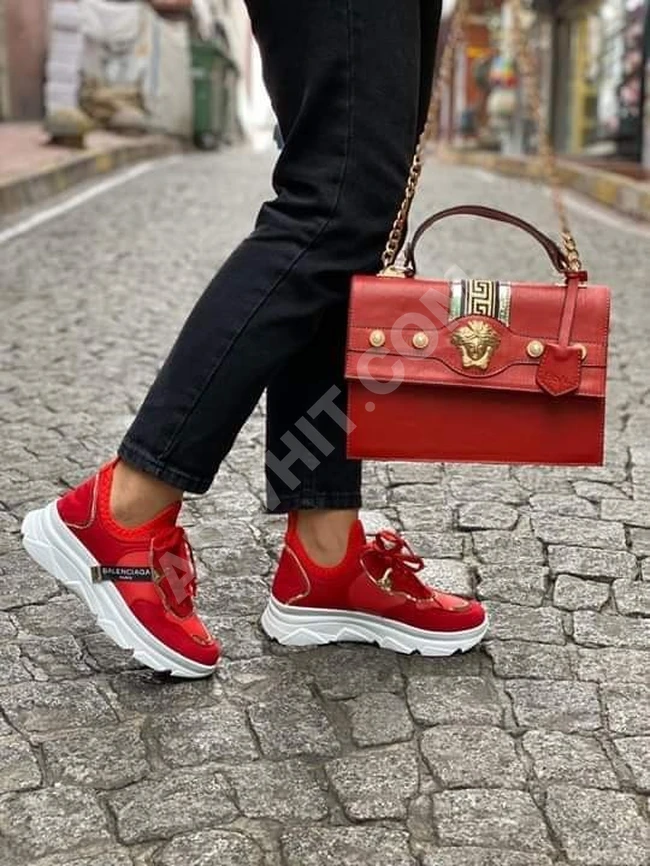 أحذية رياضية