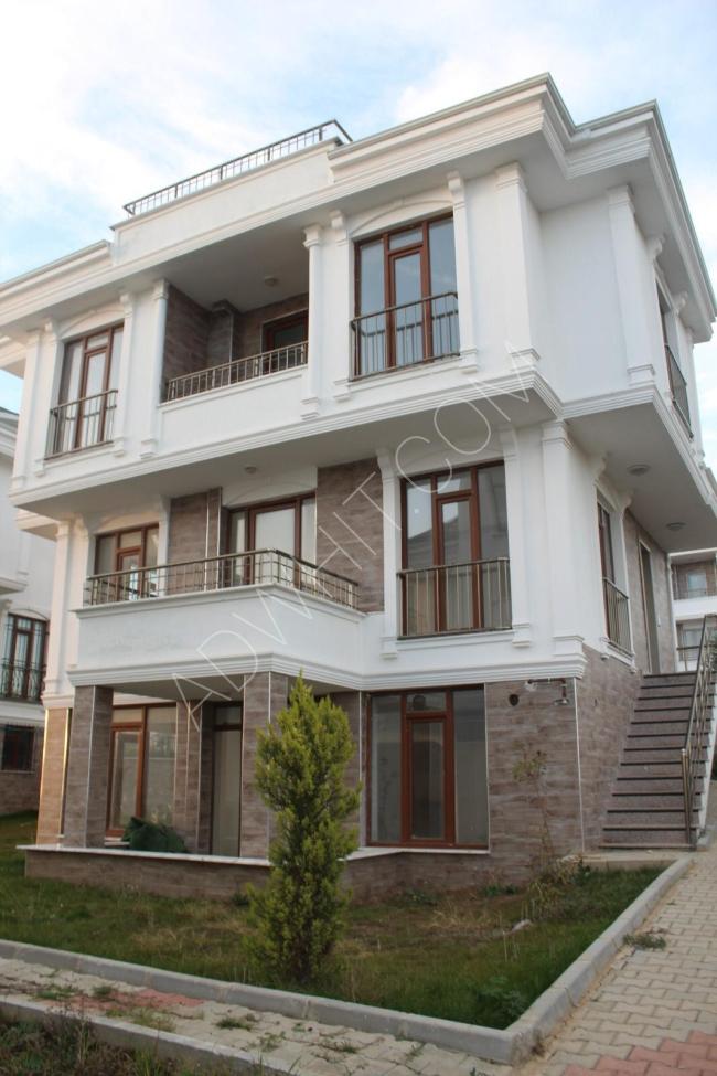 فيلا 7 غرف بثمن شقة غرفتين باطلاله رائعه وباميز مناطق اسطنبول