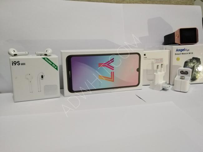 Huawei Y7 2019 مستعمل شهرين جديد كليا معه ساعه ذكيه سماعة بلوتوث