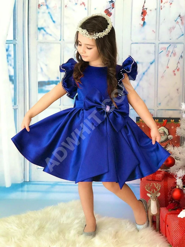 فستان بناتي بألوان مختلفة