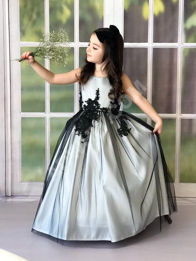 فستان بناتي طويل فخم