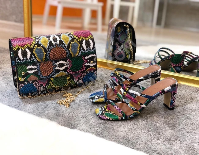 حذاء سبور +شنطة