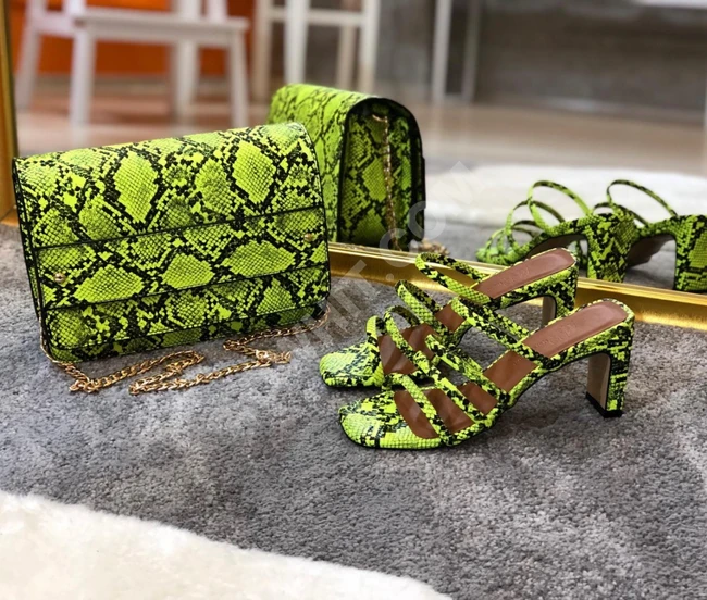 حذاء سبور +شنطة