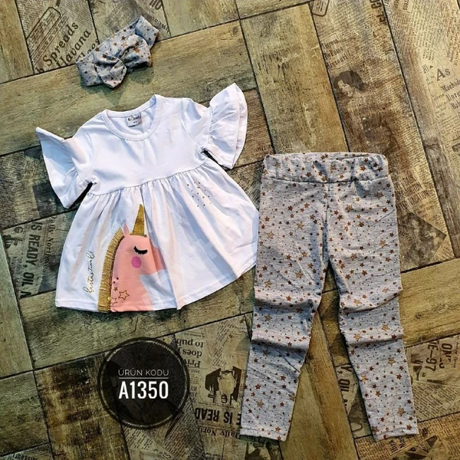 طقم بناتي قطن مريح