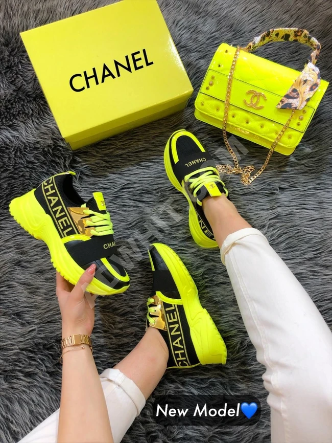 حذاء رياضي +حقيبة بألوان مميزة