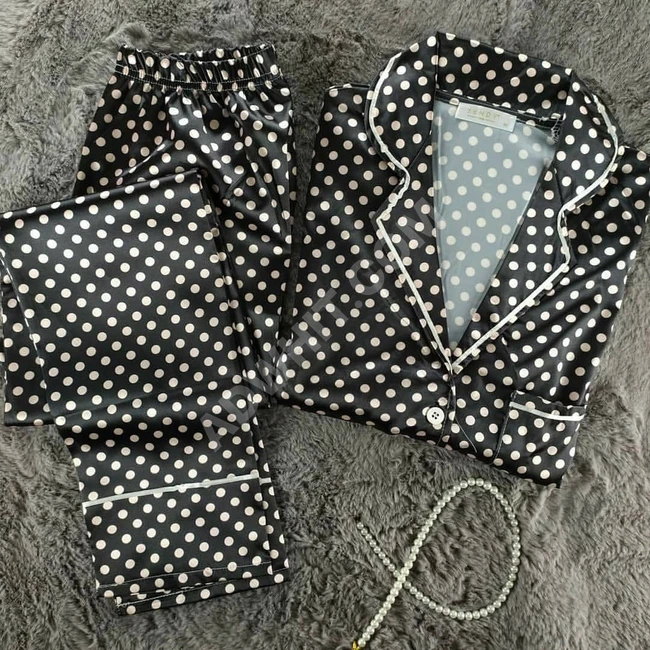 بيجامة نسائية 