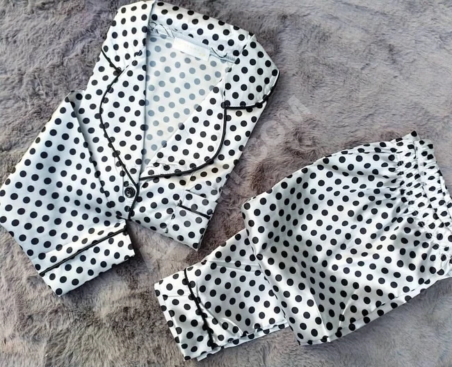 بيجامة نسائية 