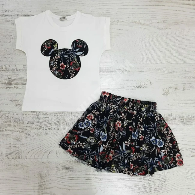 طقم بناتي بسعر مغري