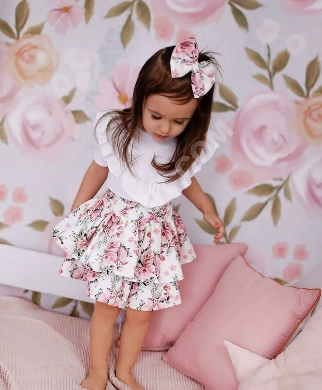 طقم بناتي ثلاث قطع