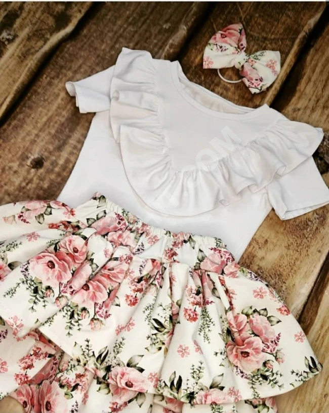 طقم بناتي ثلاث قطع