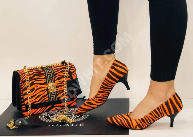 حذاء سبور مع شنطة مميز 