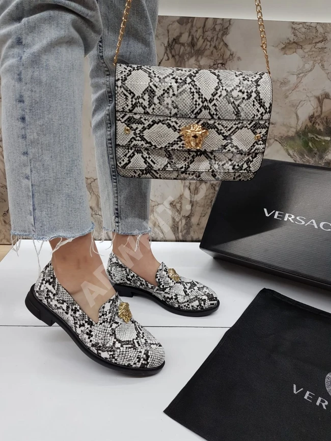 حذاء سبور مع شنطة