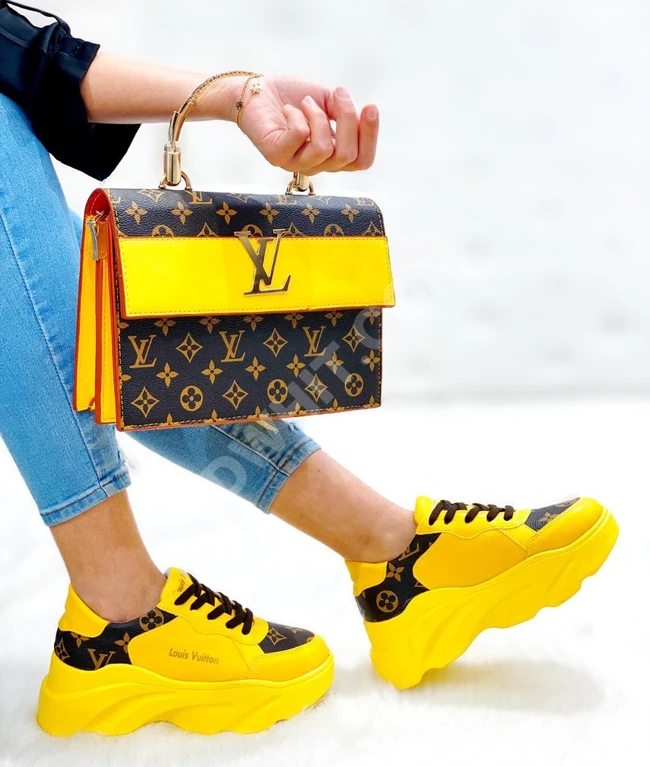 حذاء مع شنطة 