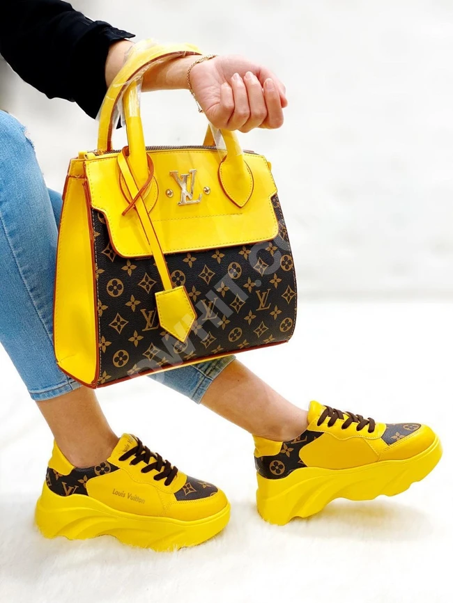 حذاء مع شنطة 