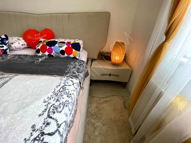 غرفة نوم للبيع 3000 ليرة بحالة ممتازة ماركة ايطالي 