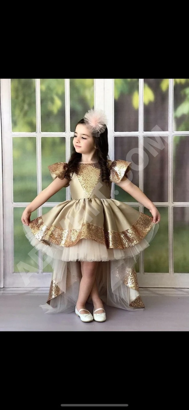 فستان بناتي مع اكسسوار للشعر