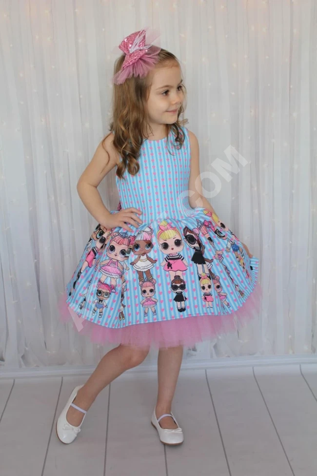 فستان بناتي مع اكسسوار للشعر