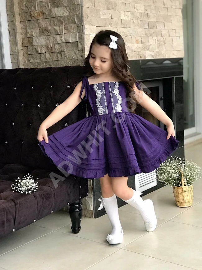 فستان بناتي متوفر بعدة ألوان