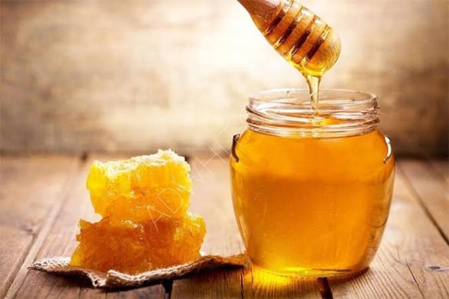 1KG من العسل الطبيعي بسعر مناسب 