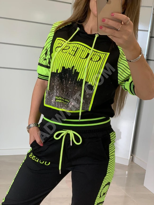 بيجامة نسائية قطعتين مميزة