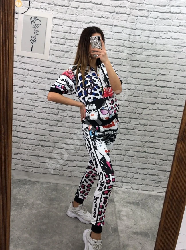 بيجامة سبور 