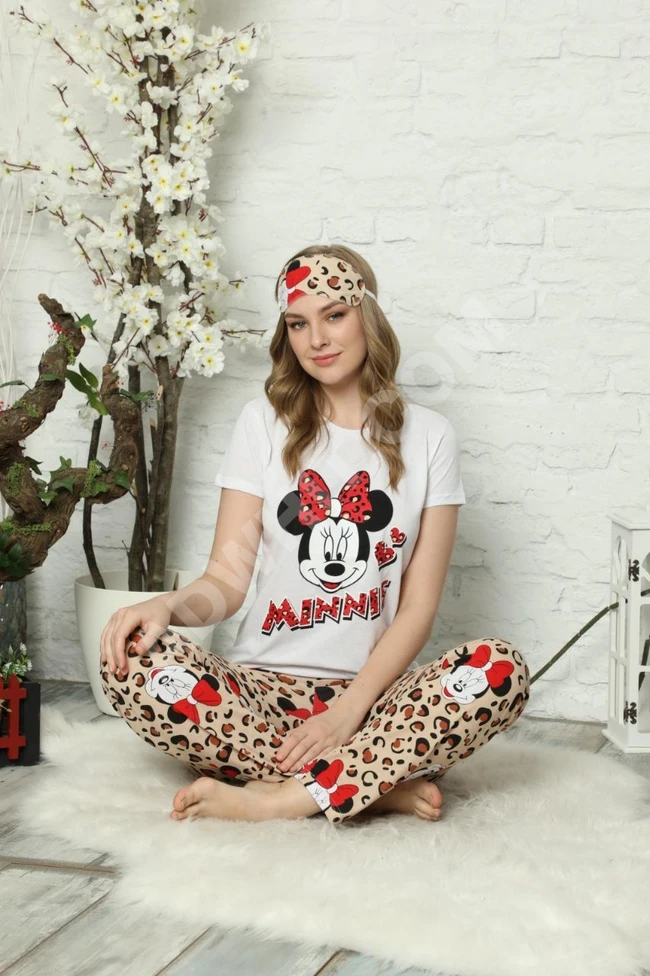 بيجاما نوم نسائية