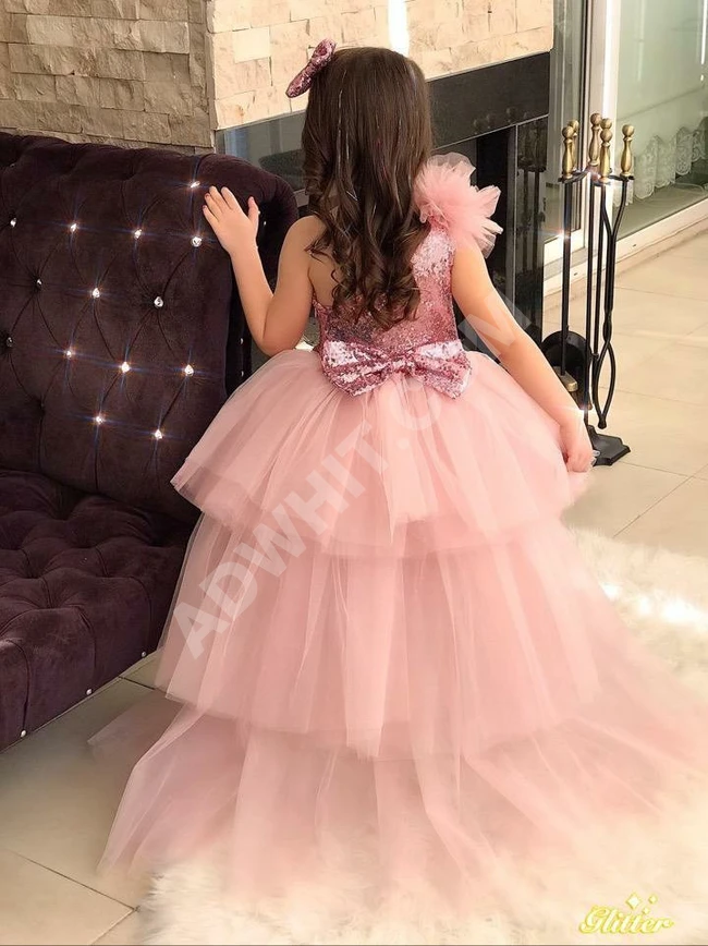 فستان بناتي مع اكسسوار للشعر