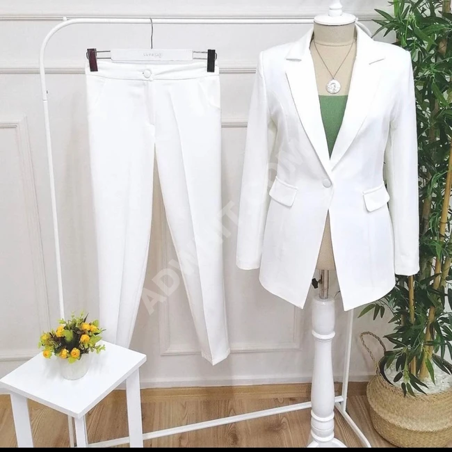 طقم رسمي نسائي