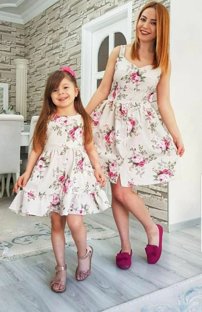 كابلز الام والبنت