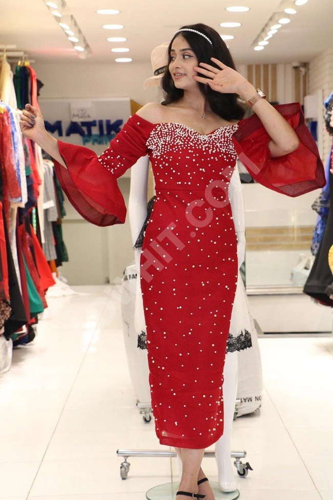 فساتين سهرة وزفاف 