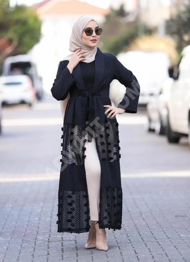 عباءة نسائية للمحجبات