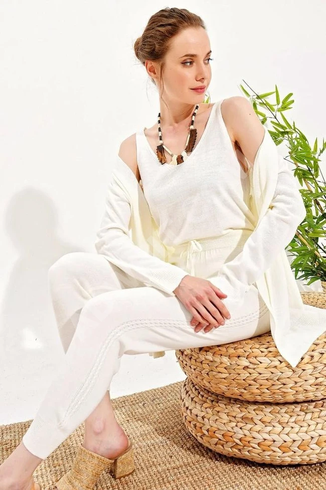 بيجاما سبور نسائية