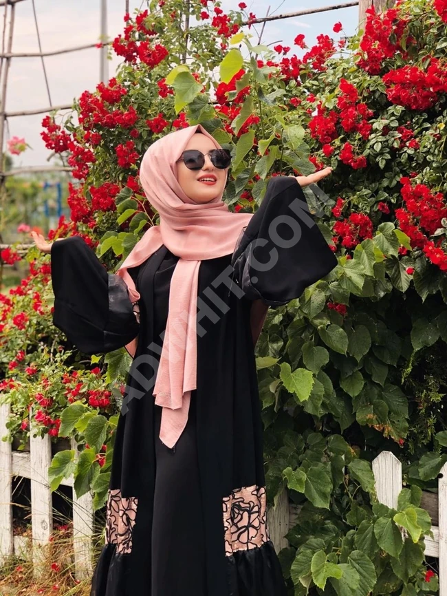 عباءة نسائية