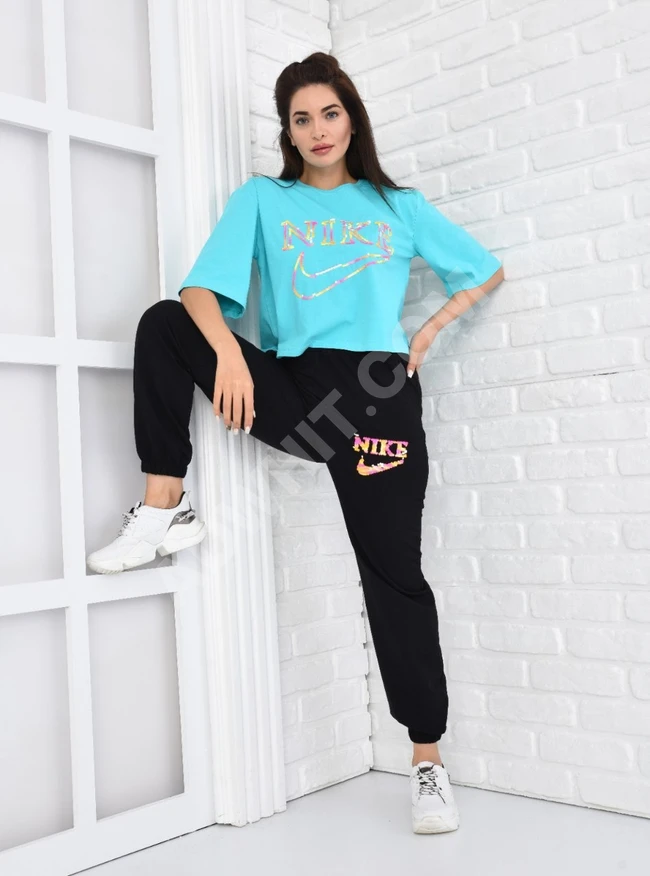 بيجاما سبور نسائية 