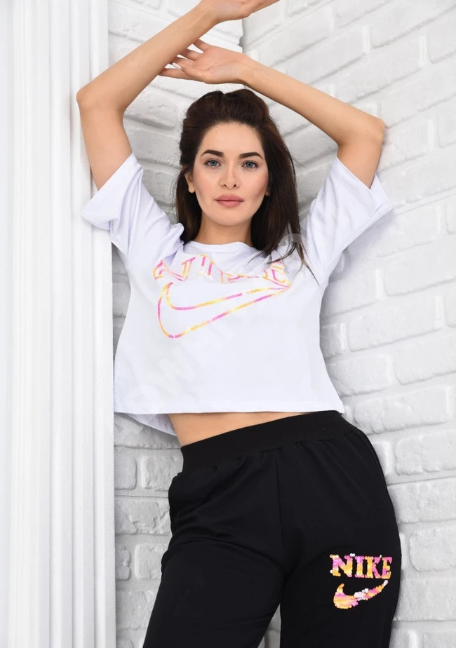 بيجاما سبور نسائية 